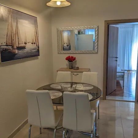 Апартаменты Mirjana & Ivo Макарска