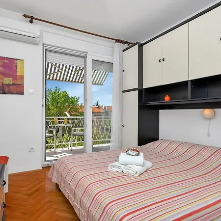 Mirjana & Ivo Апартаменты *